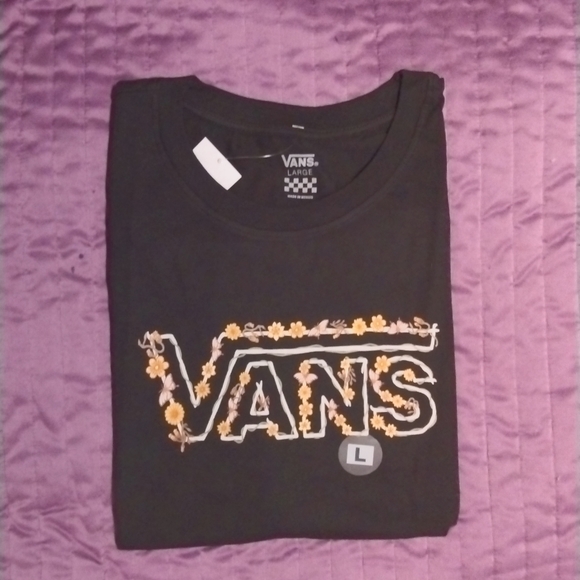 Vans Tops - NWT Vans Trippy Garden Black T shirt Size Large